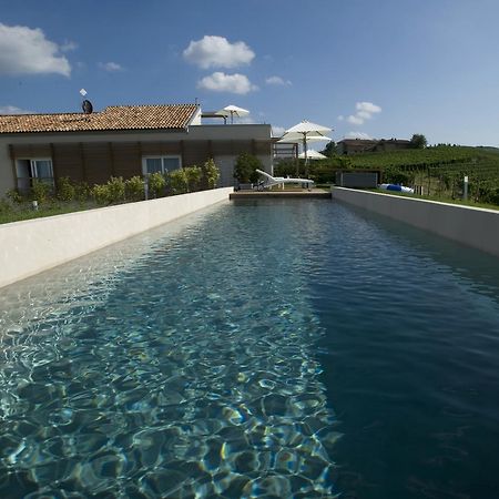 Apartamento Casa Nelle Vigne Castiglione Tinella Exterior foto
